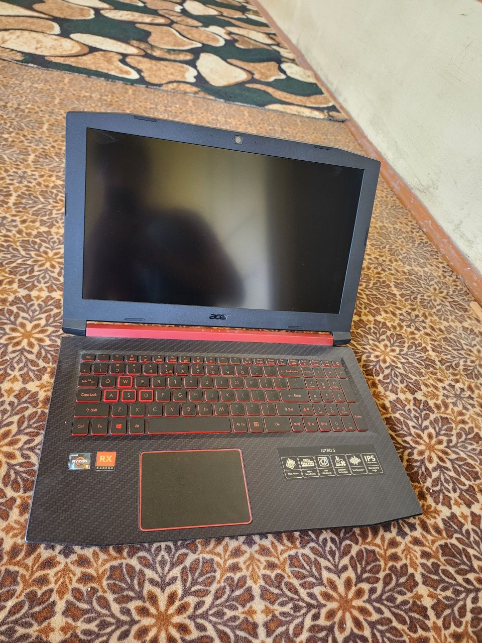 Ideal acer nitro 5. 16gb operatifka. 128gb ssd 500gb hdd.