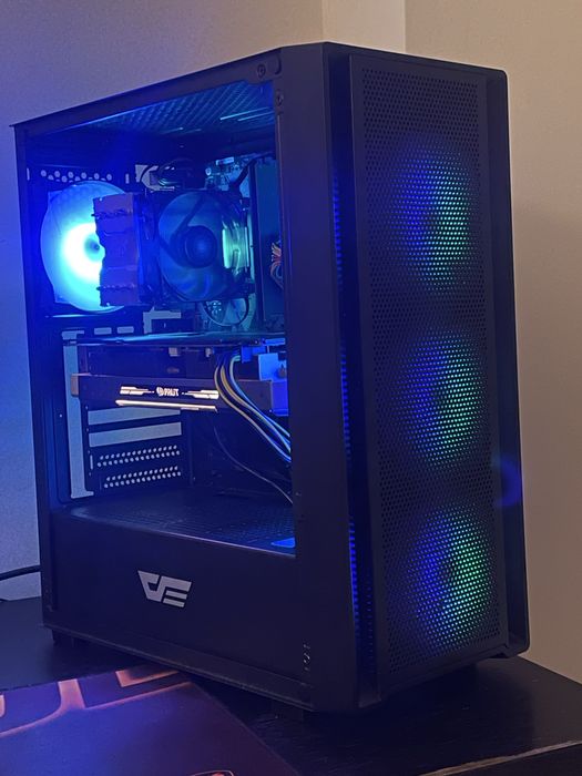 Настолен геймърски компютър i7-8700,GTX 1070,16GB RAM,SSD