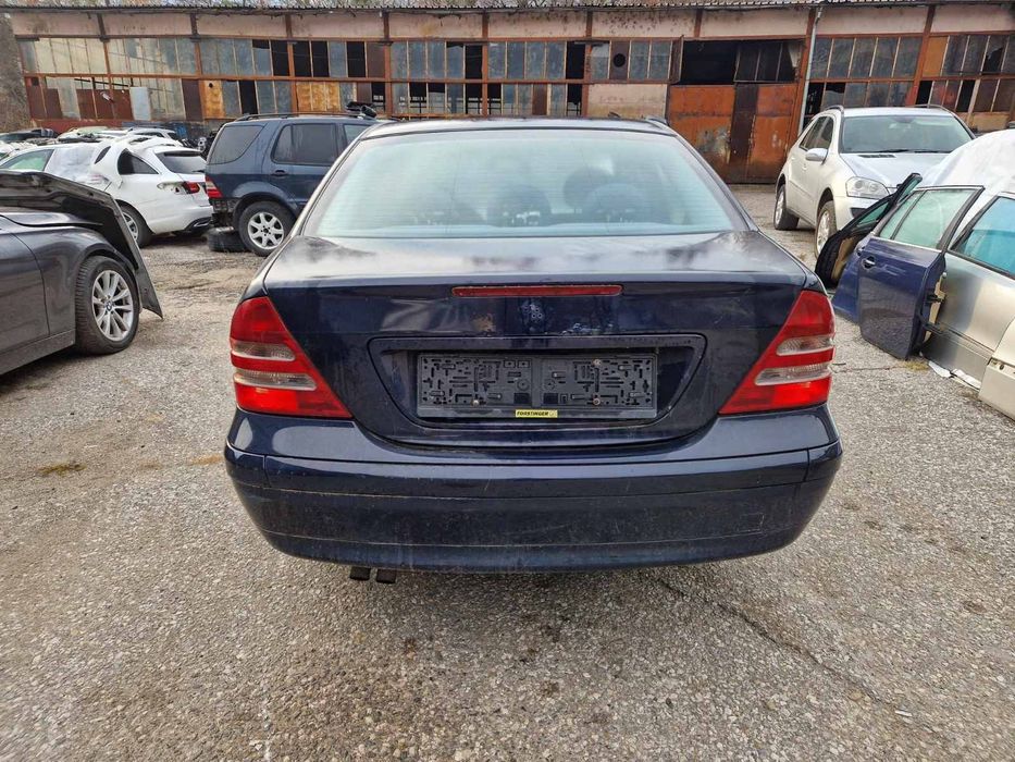 Mercedes W203 C200CDI 116кс ксенон ръчка седан НА ЧАСТИ!
