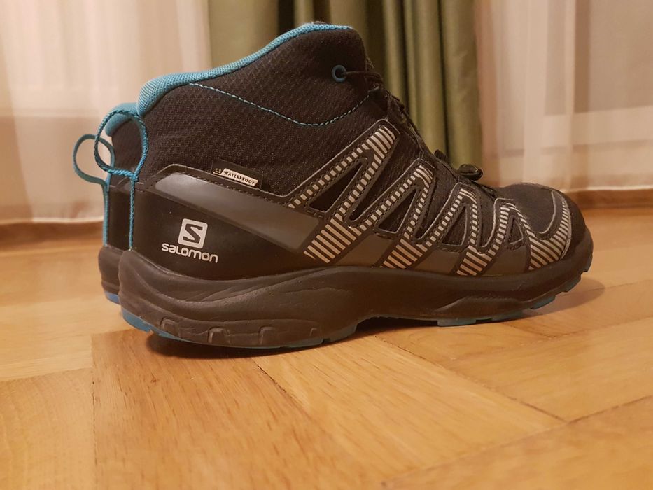 Semighete Salomon GoreTex, mărime 38 - Perfecte pentru orice aventură