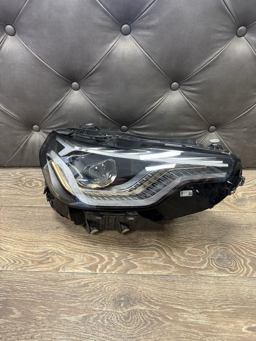 bmw G42 G87 CS gold edition фар фарове M2 десен