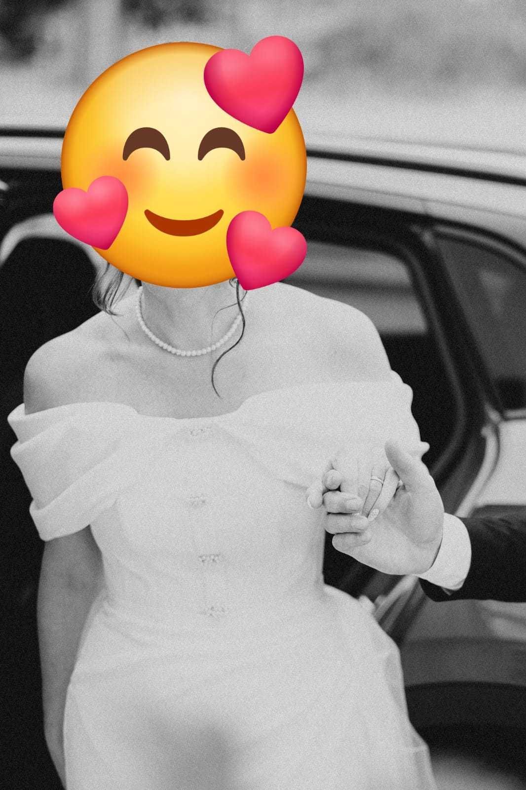 Rochie de mireasă elegantă – mărimea S-M , culoare Ivory, 2000 lei
