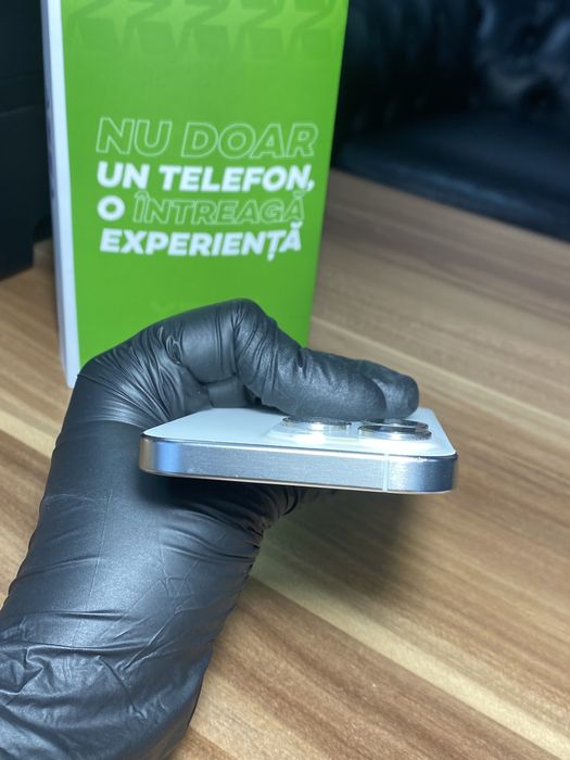 iPhone 15 Pro / 256 GB / Sănătate baterie 91% / Foarte bun