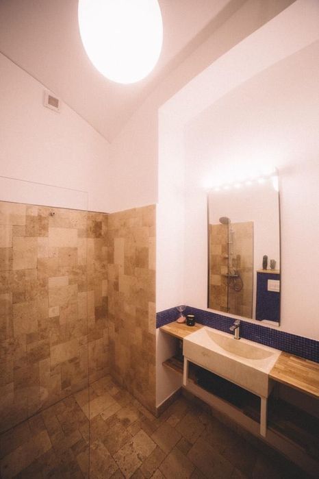 Inchiriez apartament renovat cu 2 camere  Piata Muzeului