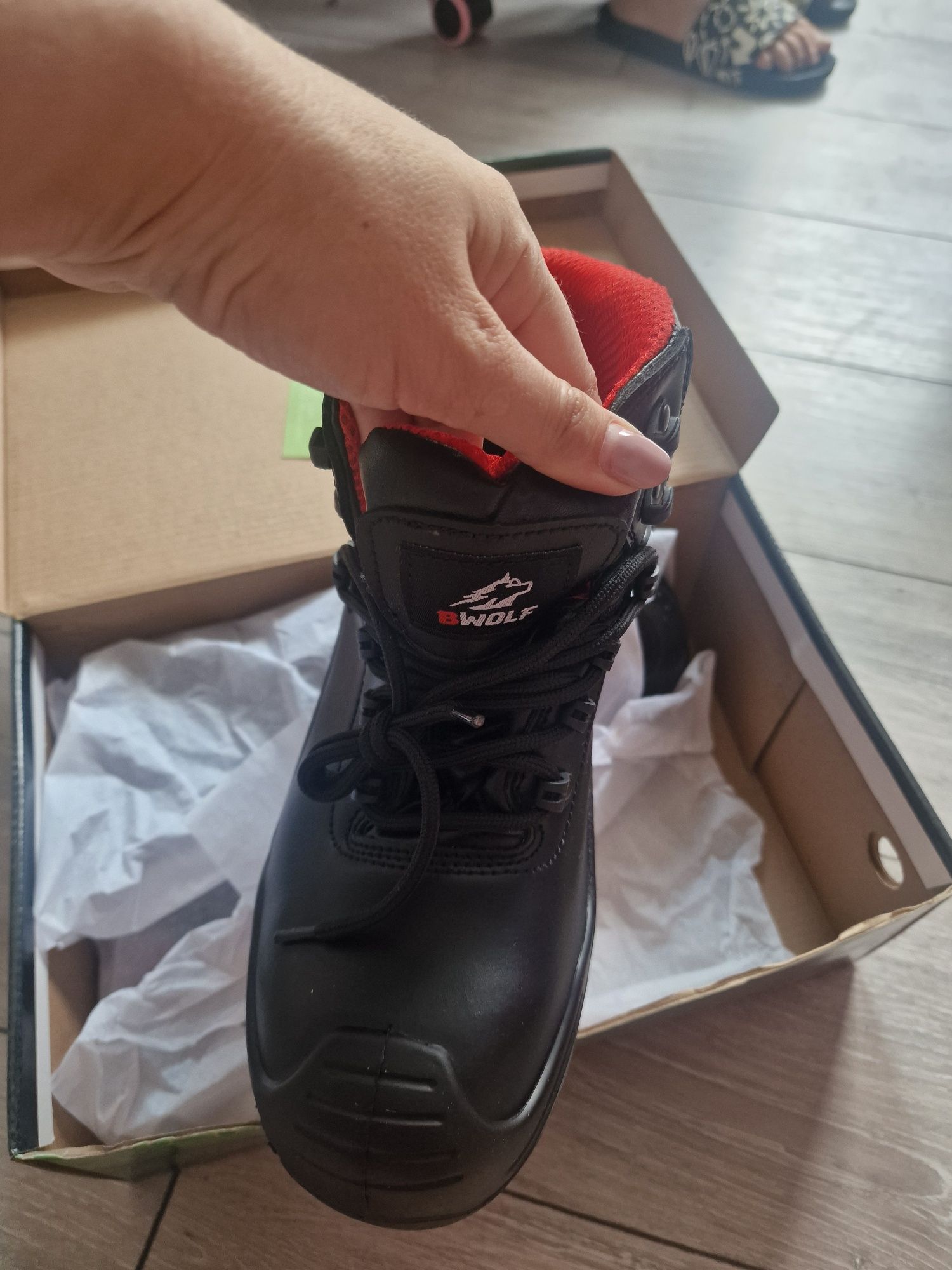 Работни обувк Safety shoes B WOLF
