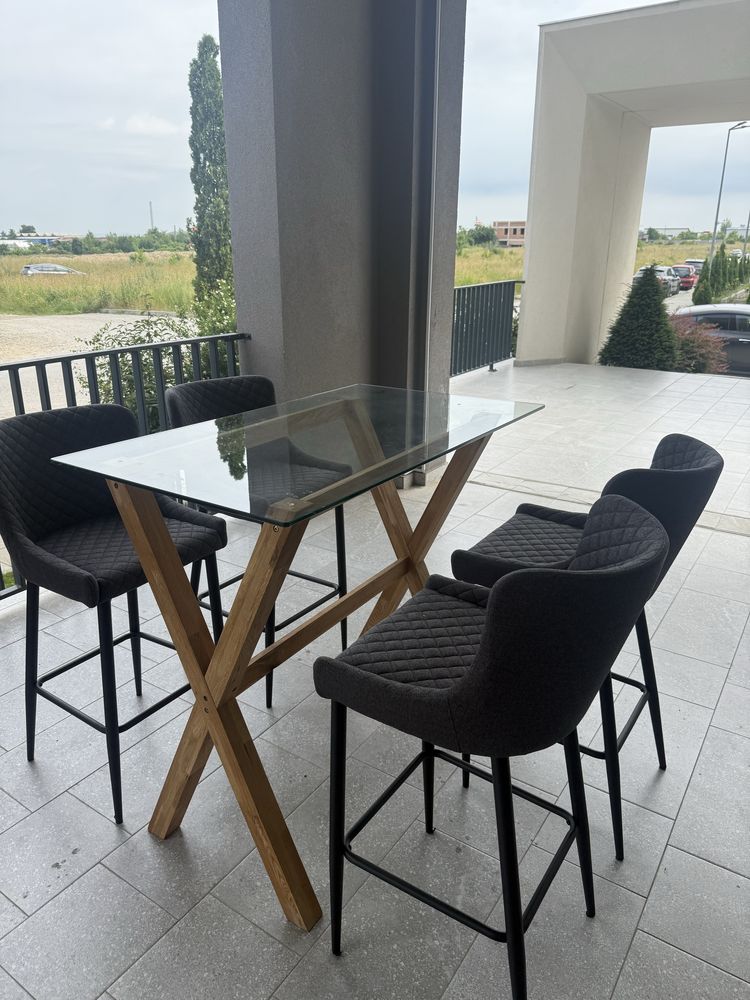 Set complet masa cu scaune
