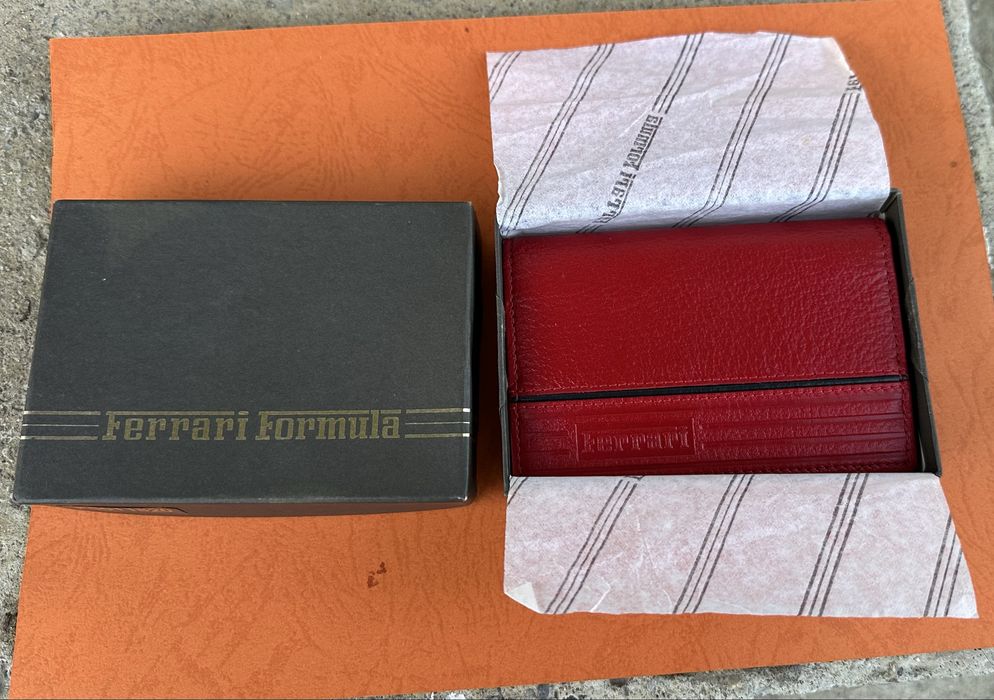 Agenda Noua autentica Ferrari de colectie anii 2000