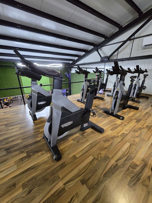 Technogym spining bike рецуклирани колела без забележка техноджим