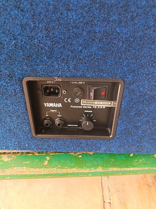 Boxe active 15" Yamaha 300 Watts