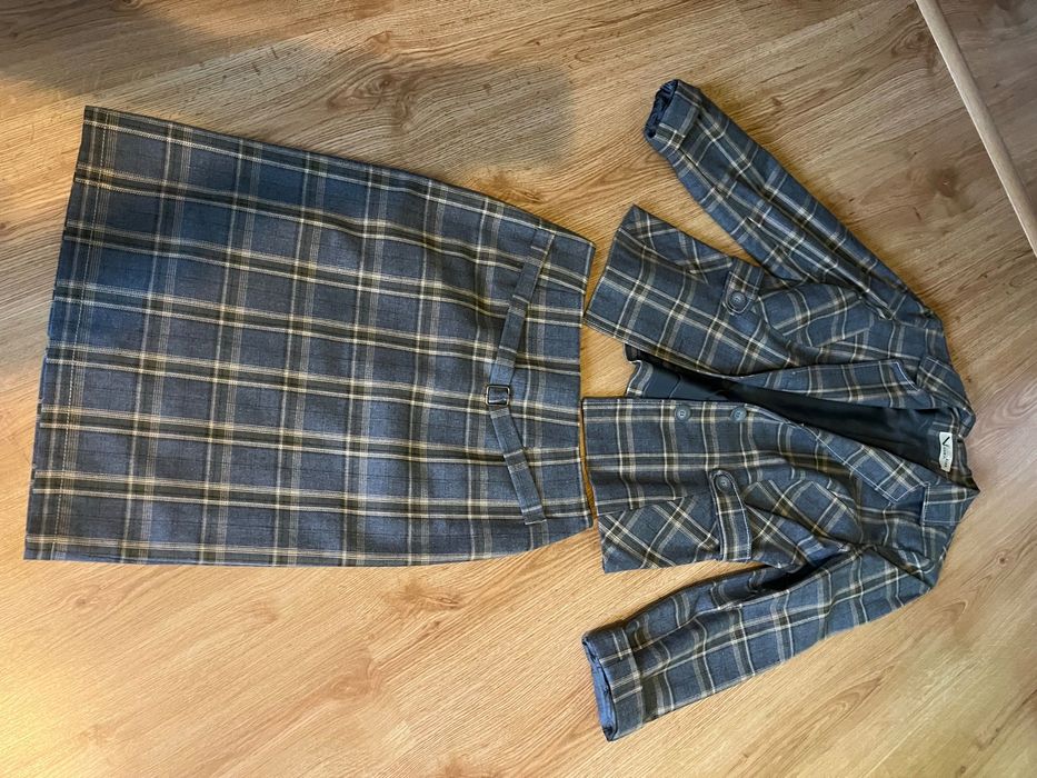 Costume compuse din fusta, sacou si pantaloni