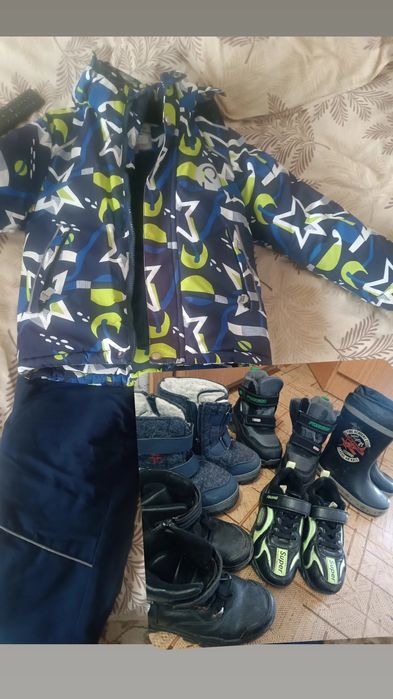 Продам комбинезон, обувь за 12000 тг.