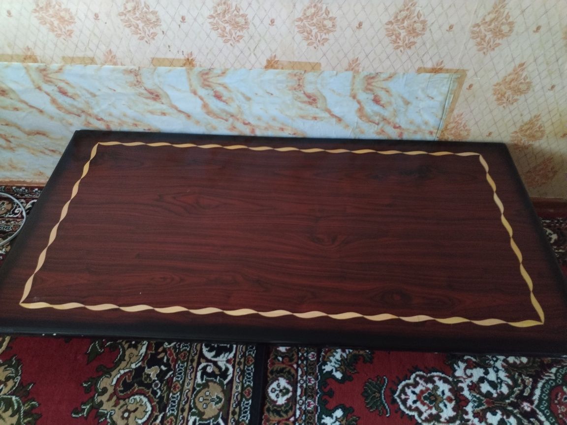 Продаю стол + хонтахта