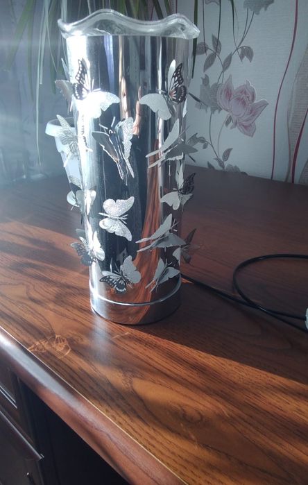 Продаю светильник