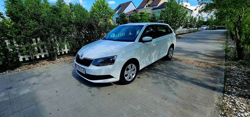 Skoda Fabia Autoturism achizitionat de nou din Romania