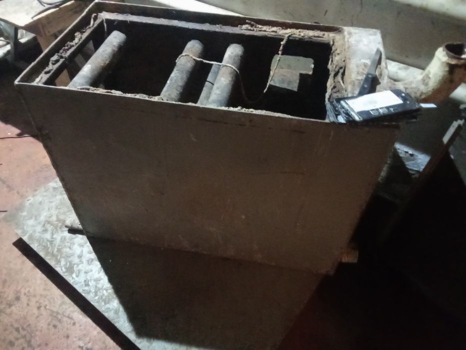 Продам печь на дровах бу.