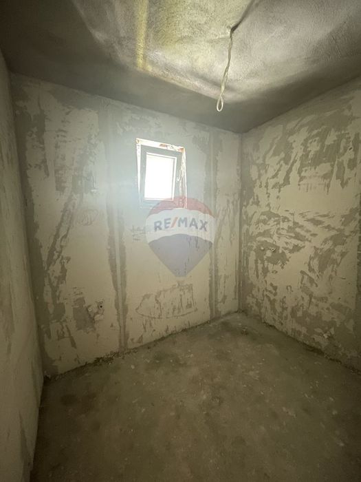 Продава се Тристаен апартамент в Варна, Централна поща - 132 кв.м за 1478 €/кв.м - Снимка #9