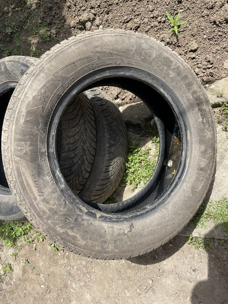 Гуми зимни и летни 195/65R15