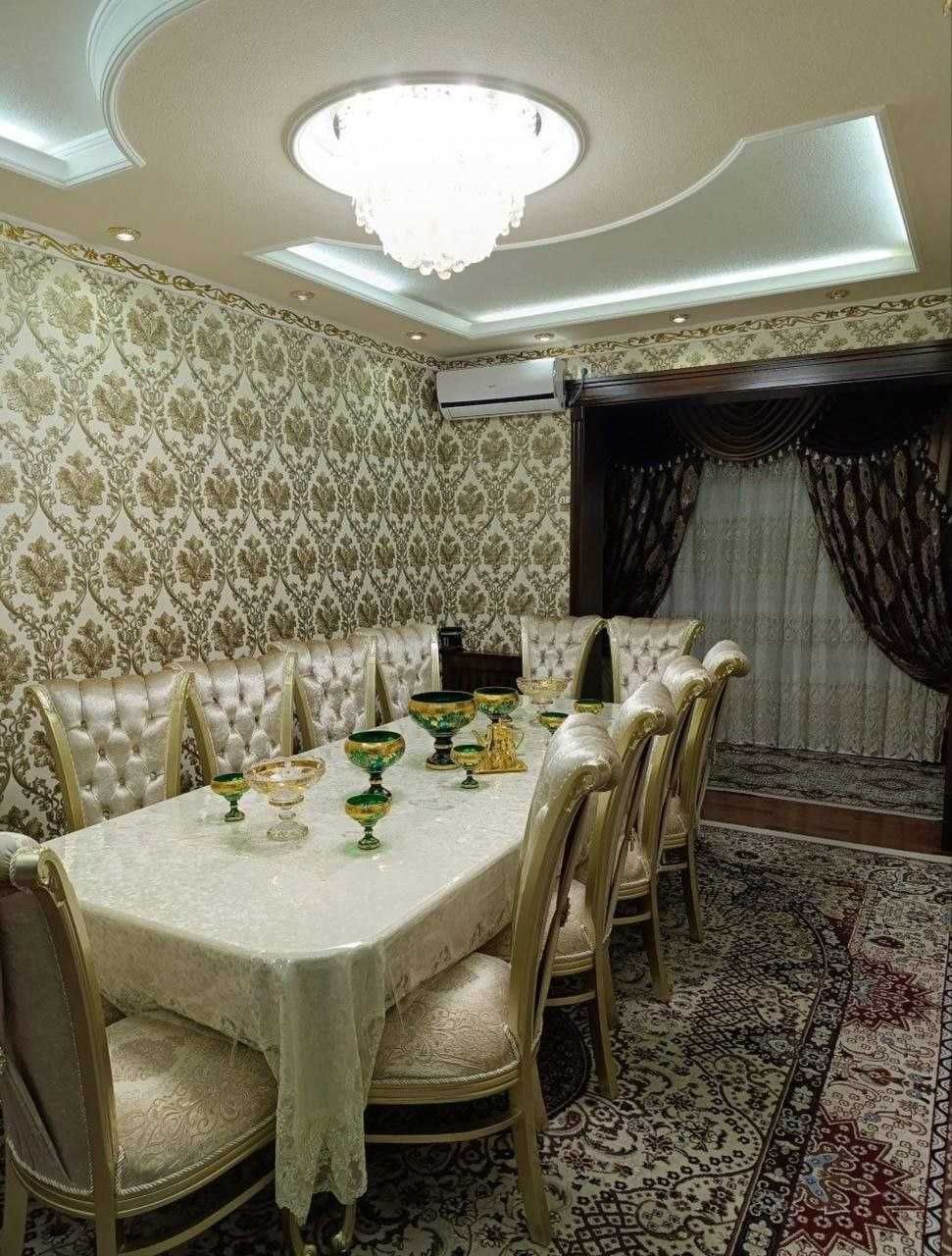 Юнусабад15   2етажный 2\4 продаже локация Туркистон метро