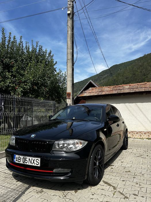 BMW Seria 1 E87 118d 2009