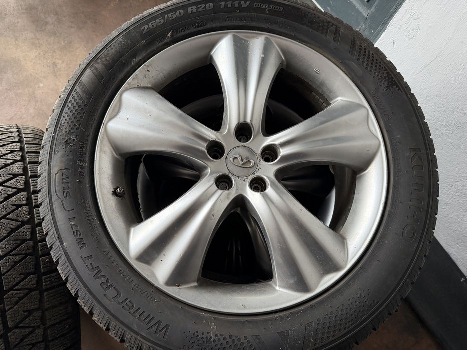 Оригинални джанти 20 цола със зимни гуми за Infiniti Fx Инфинити ФХ