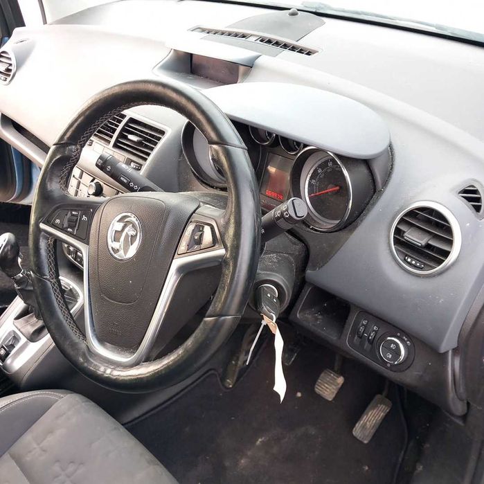 Опел Мерива Б Фейс 1,4 синя 2014г./Opel Meriva B 1,4 бензин на части