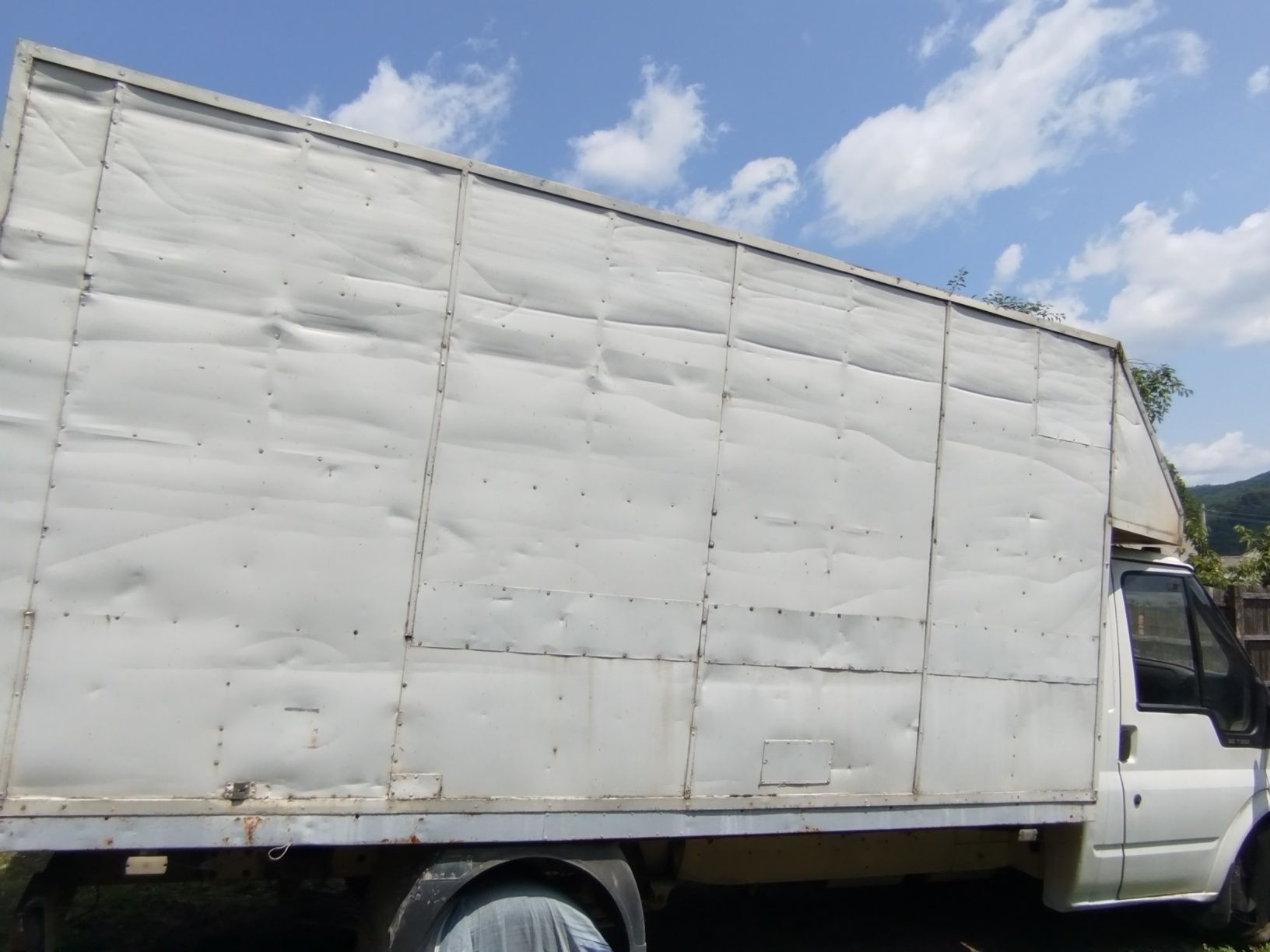 Vând Ford transit an de fabricație 2005