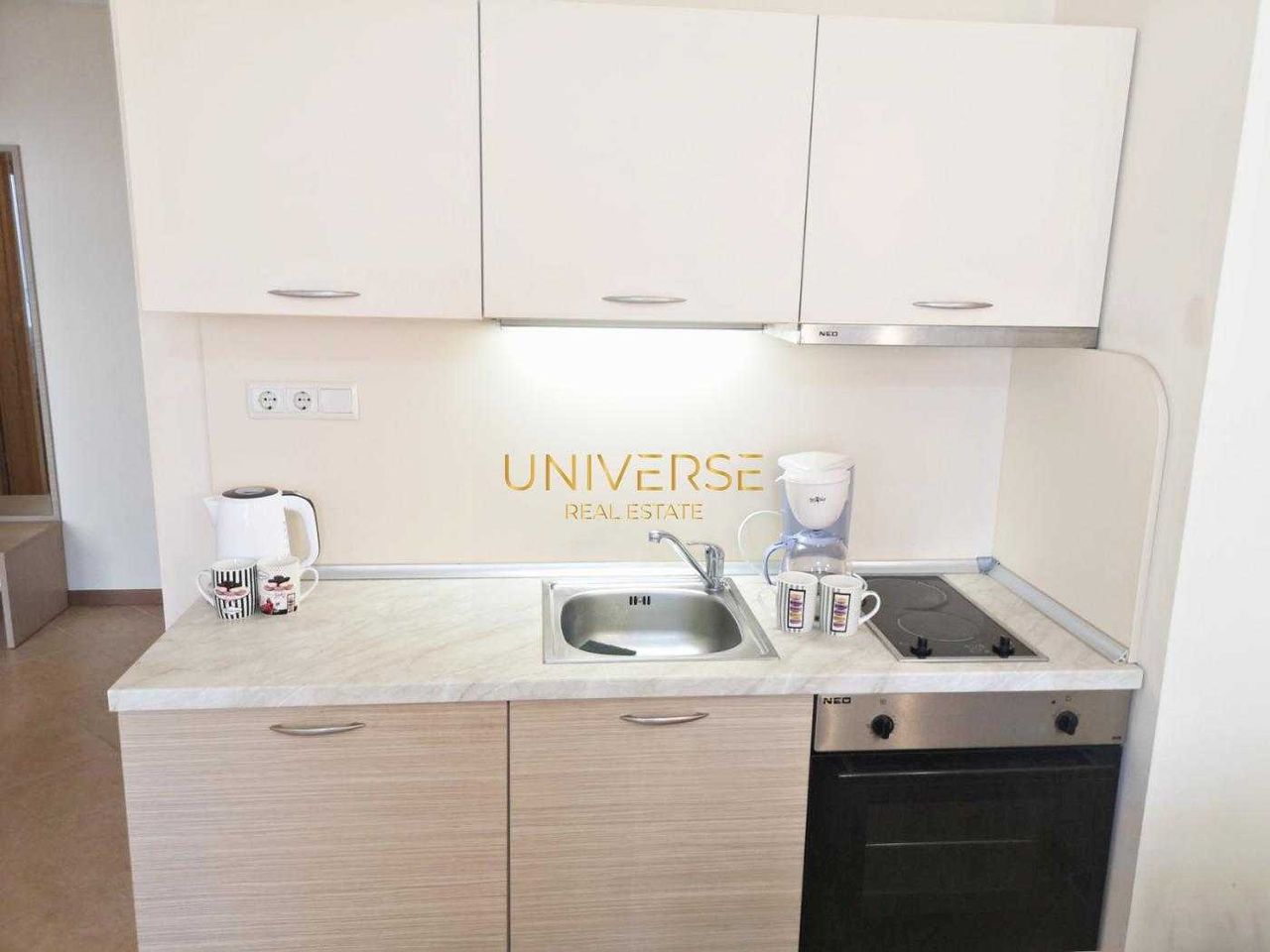 Продава се Двустаен апартамент в к.к. Слънчев бряг - 55 кв.м за 1291 €/кв.м - Снимка #2