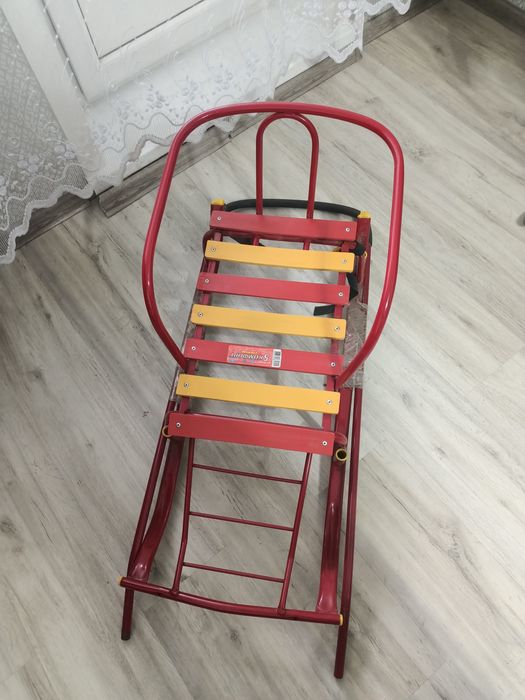 Продам новые санки