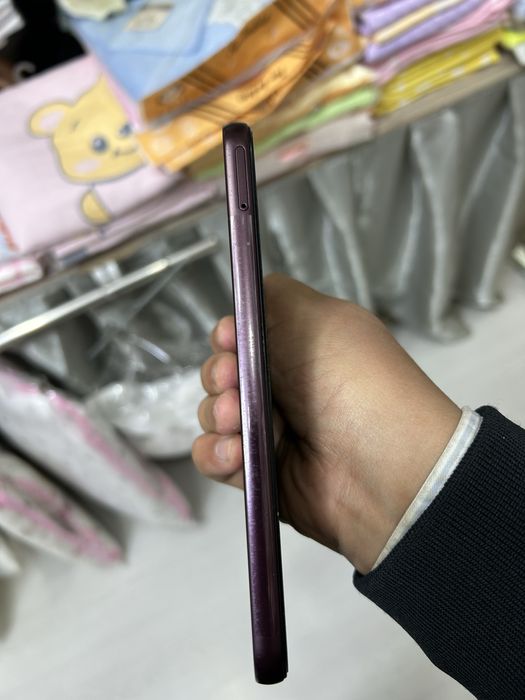 Samsung a24 tel ochilmagan xolati idial karopka dakumentlari bor.