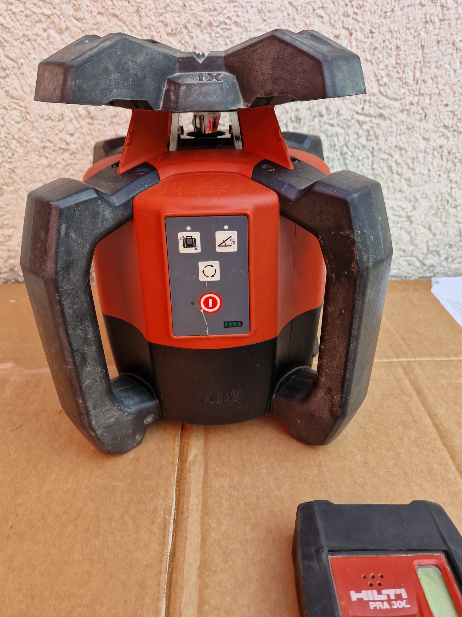 Hilti nivela rotativa cu raza verde