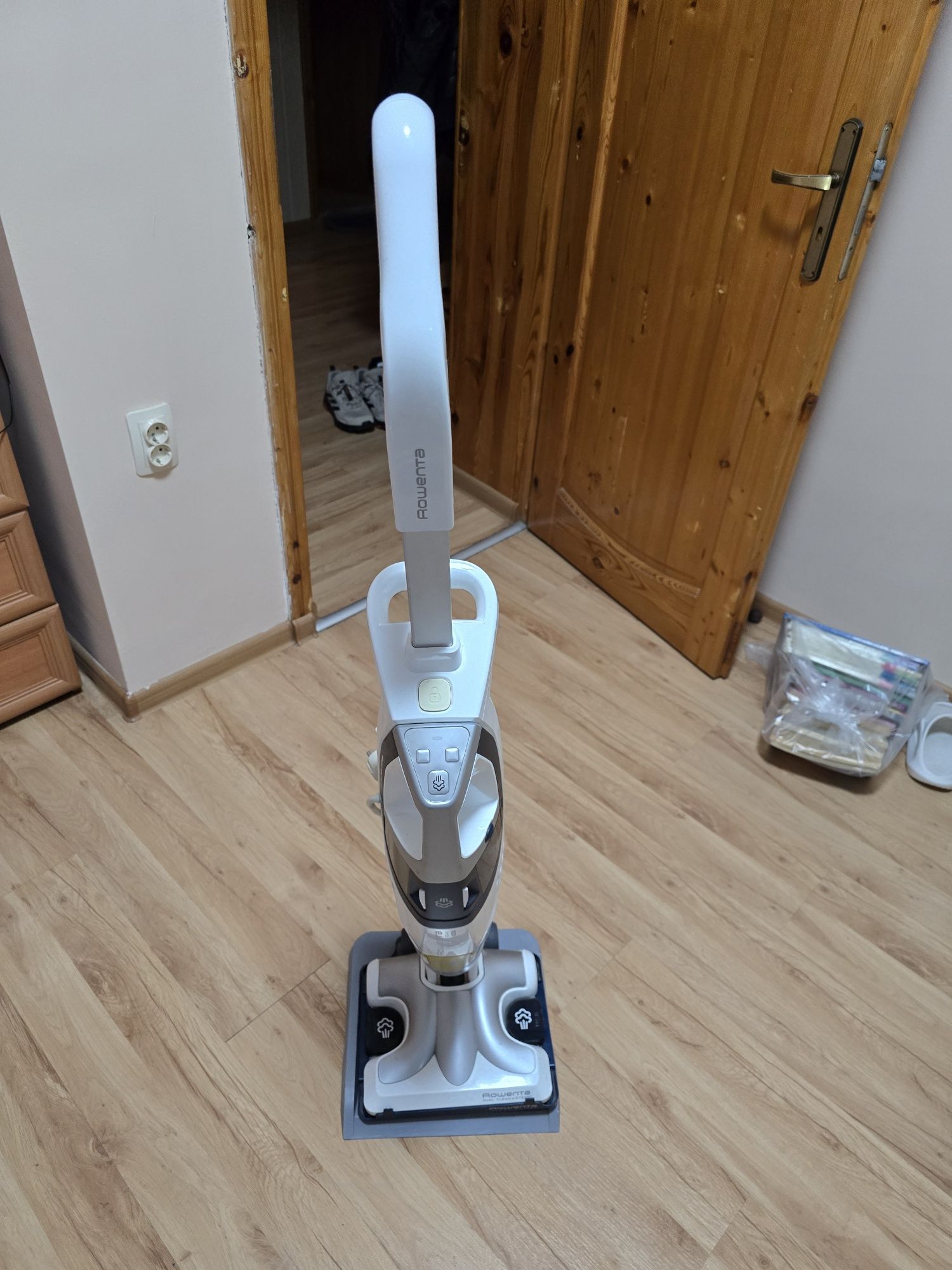 Прахусмукачка Rowentа Clean Steam 381