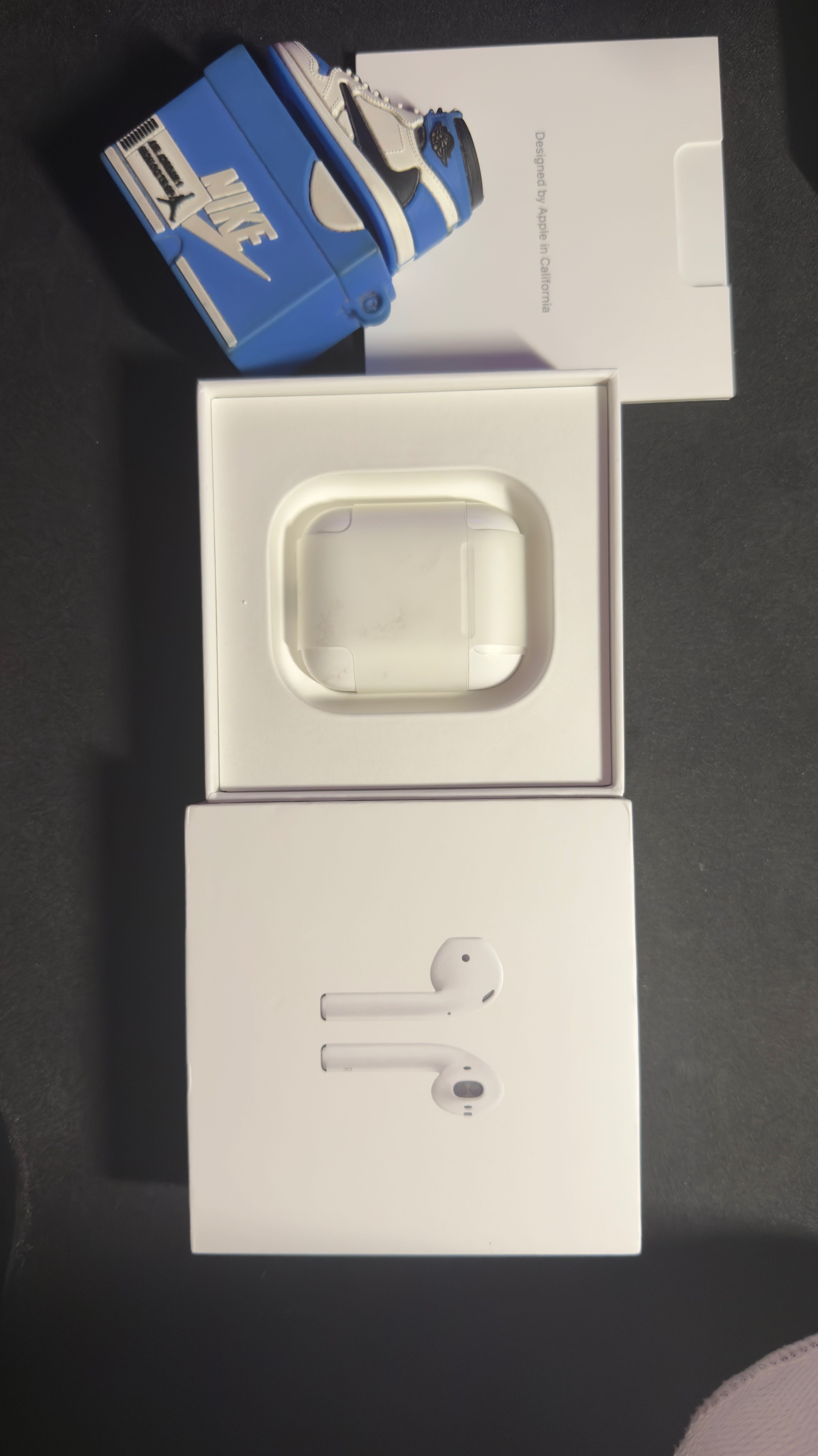 Apple airpods  2