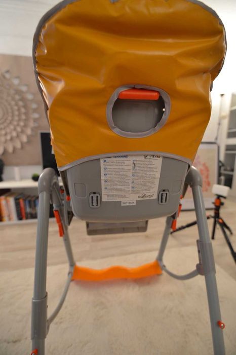 Scaun de masa bebe BabyDesign Giraffe