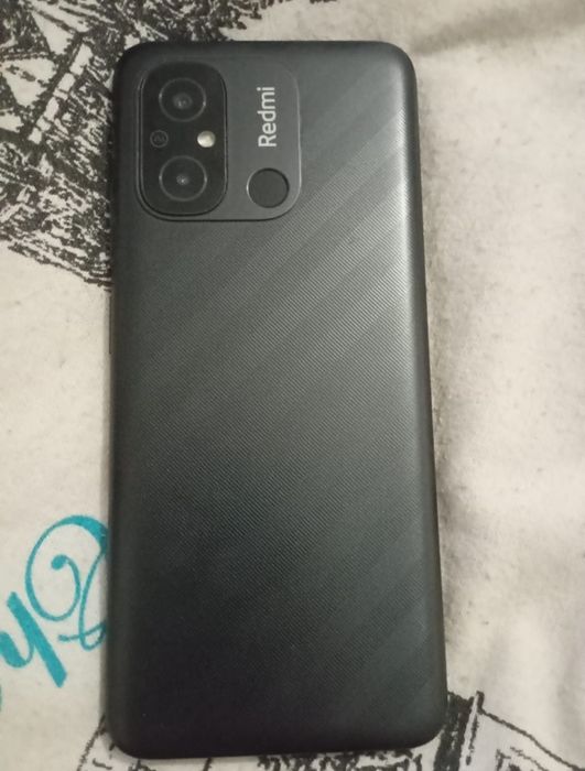 Телефон Б/У redmi 12c