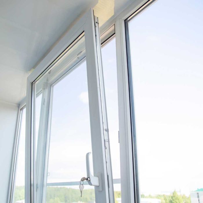 Montaj/reparatii ferestre,usi interioare/exterioare,finisaje interior