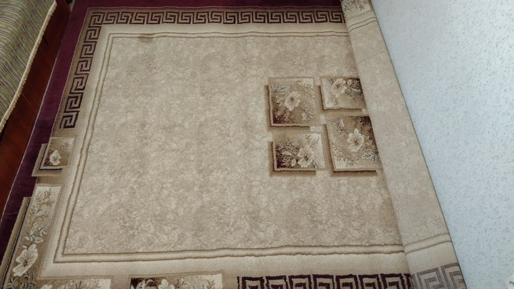 Продам ковёр б/у