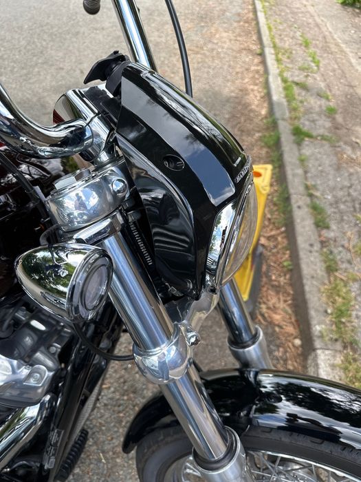 Универсална слюда за мотор мотоциклет