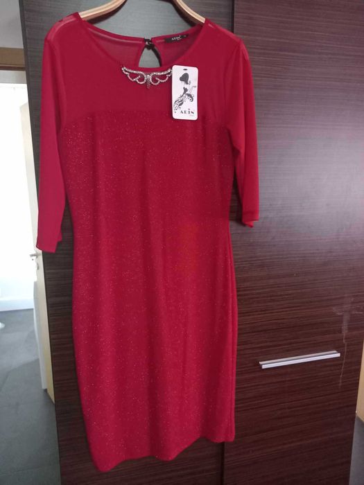 Rochie superba noua de designer marimea 42-44 , lichidare stoc