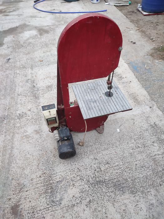 Banzic circular  220 v