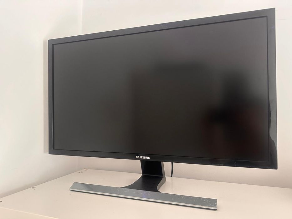 Vand monitor Samsung U28E590DSL 4k Ultra HD