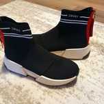 Pantofi DKNY tip soseta