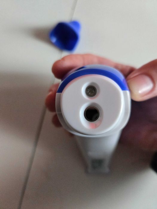 Продавам Microlife Инфрачервен безконтактен термометър Dolphin NC 400