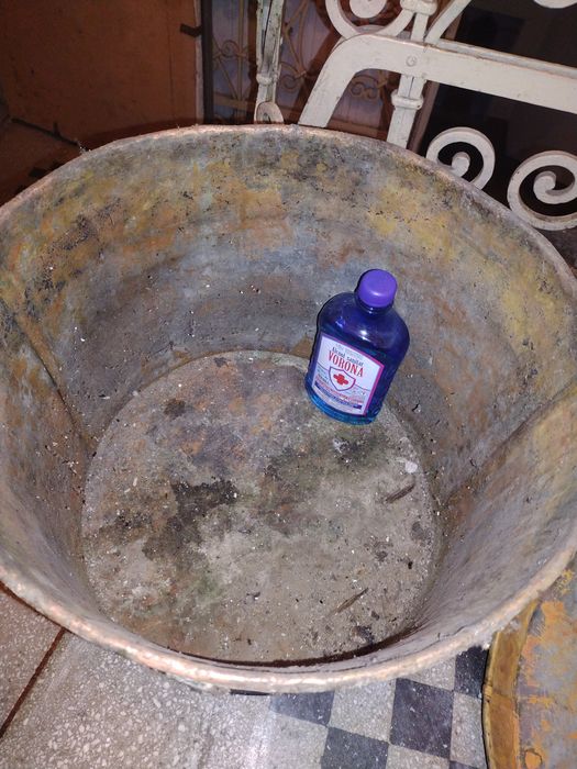 Cazan de tuica mic, vechi tabla foarte groasa