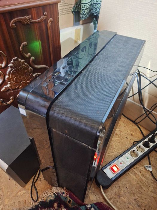 PC i5 g7400 functioneaza perfect se vind componente si separat