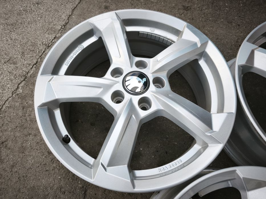 17" оригинални алуминиеви джанти за Skoda Octavia...