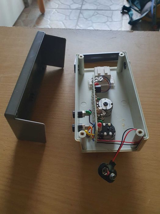 Oscilator electronic de unde alfa pentru Hobby