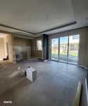 Apartament in vila, 4 camere, 92 mp, gradina de 50 mp, zona Terra