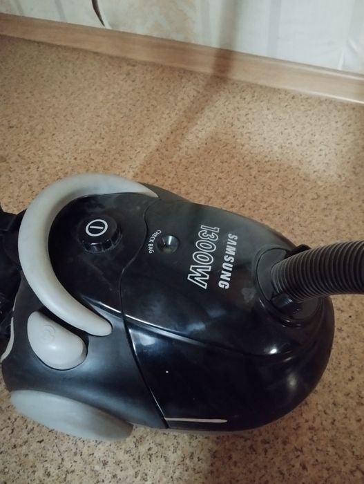 Продам Пылесос Самсунг