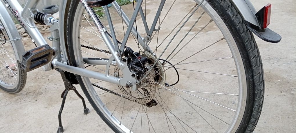 Germaniski velosiped sotiladi.