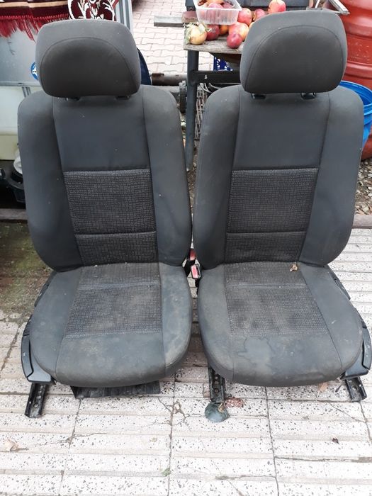 Scaune solide de BMV 320 preț.520 lei setul
